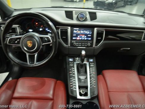 Used 2018 Porsche Macan GTS image 16
