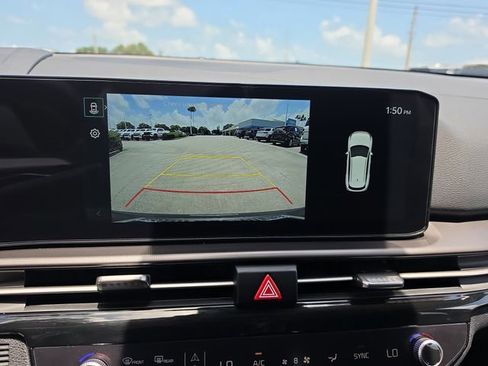 Used 2026 Kia Sportage EX FWD image 26