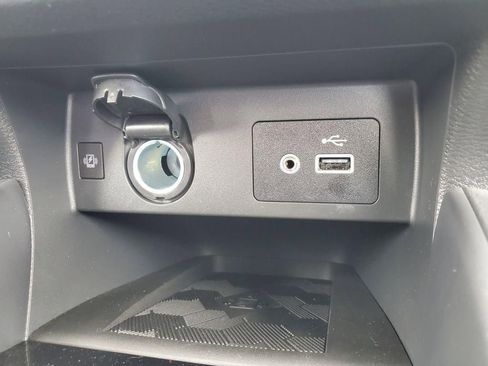 New 2025 Nissan Versa SV w/ Trunk Package image 20