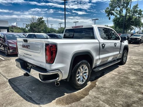Used 2021 GMC Sierra 1500 SLT RWD image 11