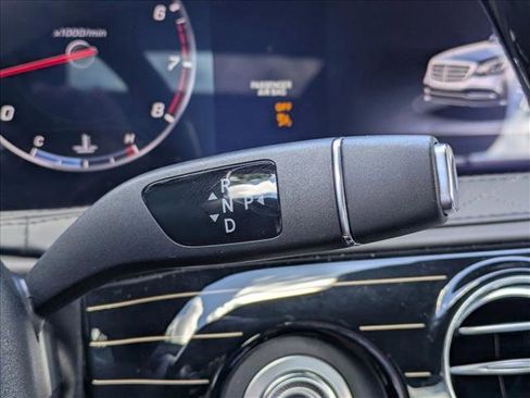 Used 2020 Mercedes-Benz Maybach S 560 4MATIC image 13