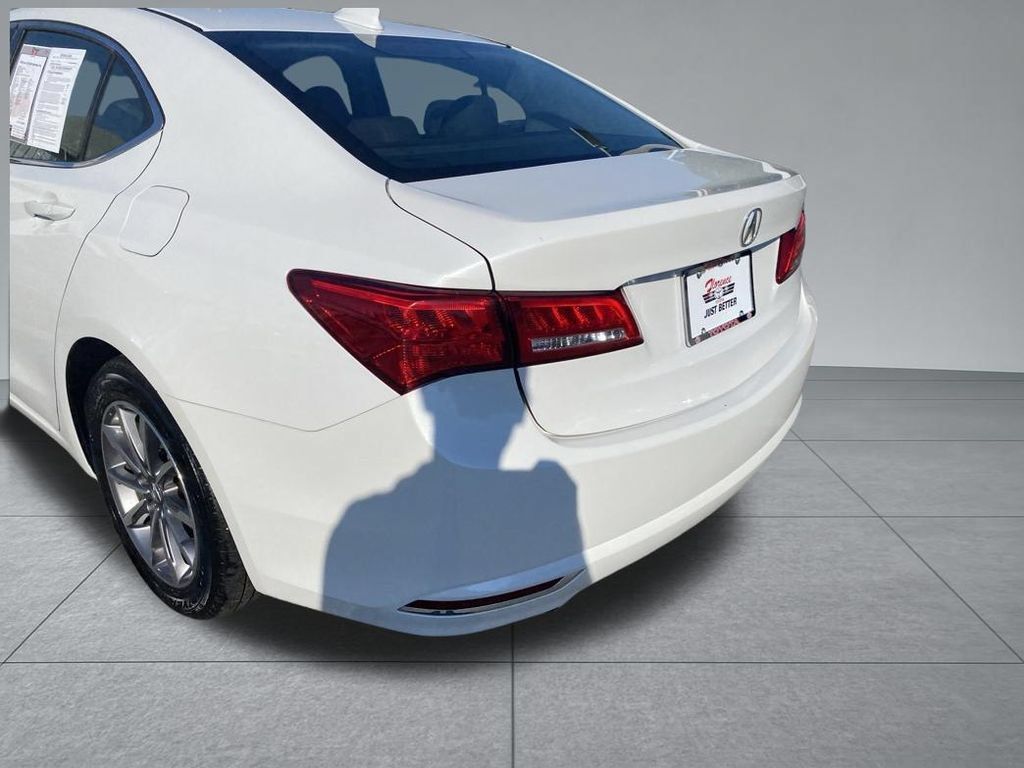 Used 2020 Acura TLX w/ Technology Package FWD image 11