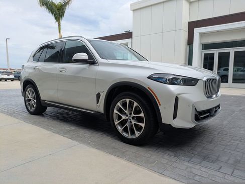 Used 2026 BMW X5 sDrive40i w/ Climate Comfort Package RWD image 3