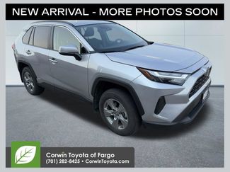 Used 2025 Toyota RAV4 XLE w/ Convenience Package AWD/4WD video 1