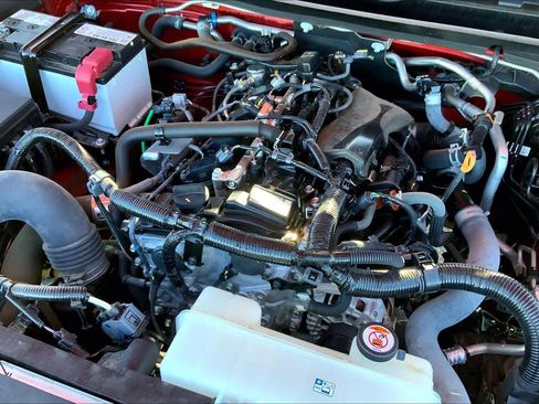 Used 2024 Toyota Tacoma SR5 image 34