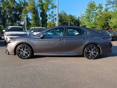 Used 2024 Toyota Camry SE w/ Convenience Package FWD image 8
