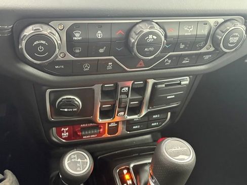 New 2026 Jeep Gladiator Mojave image 22