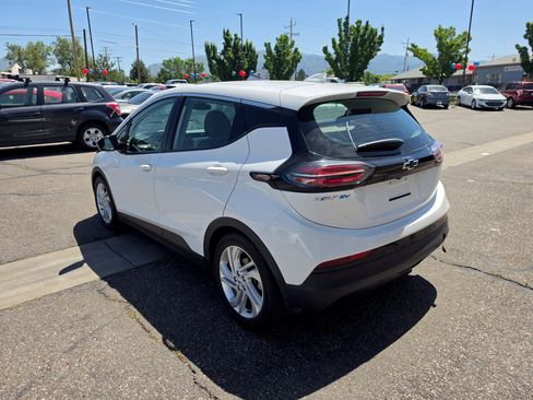 Used 2023 Chevrolet Bolt LT w/ Driver Confidence Package FWD image 5
