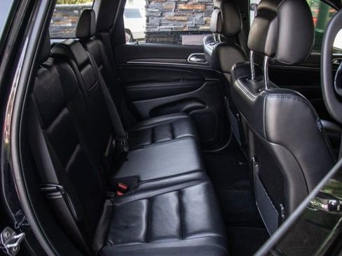 Used 2022 Jeep Grand Cherokee Limited image 23