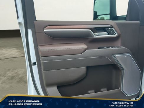 New 2026 GMC Sierra 2500 Denali w/ Denali Reserve Package AWD/4WD image 12