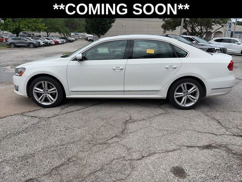 Used 2014 Volkswagen Passat TDI SEL Premium FWD image 8