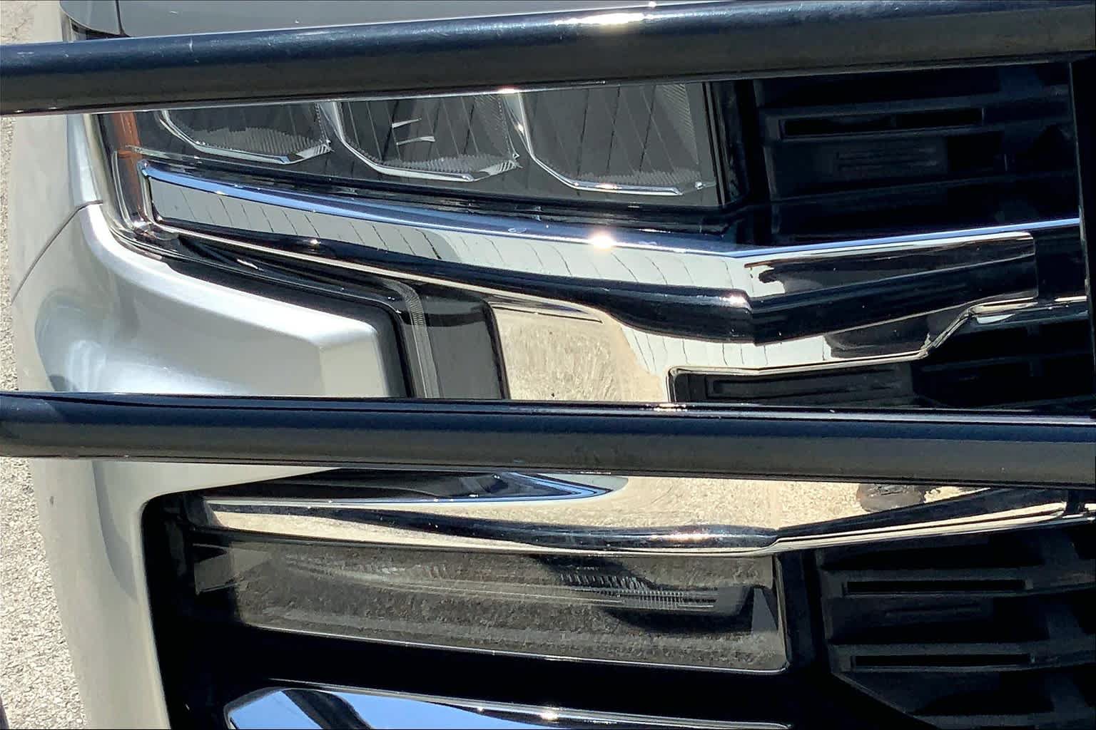Used 2019 Chevrolet Silverado 1500 LT w/ Texas Edition AWD/4WD image 27