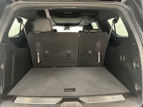Certified 2023 Chevrolet Suburban Z71 AWD/4WD image 17