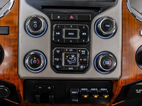 Used 2016 Ford F250 King Ranch w/ FX4 Off-Road Package AWD/4WD image 26