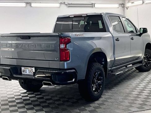 Used 2022 Chevrolet Silverado 1500 LT Trail Boss w/ Convenience Package II AWD/4WD image 12