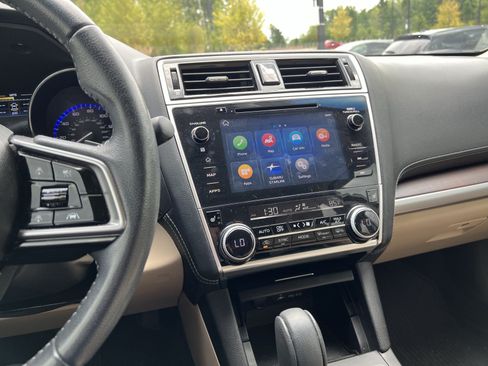 Used 2019 Subaru Outback 2.5i Limited AWD/4WD image 32