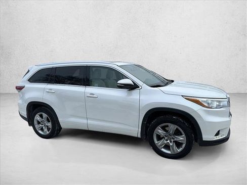 Used 2016 Toyota Highlander Limited Platinum image 4