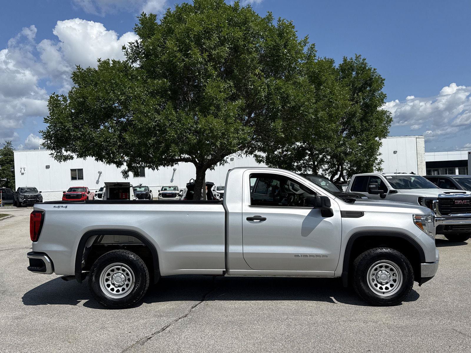 Used 2020 GMC Sierra 1500 4x4 Regular Cab w/ Sierra Value Package image 8