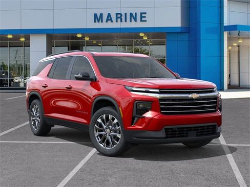 New 2026 Chevrolet Traverse LT w/ Sun and Wheel Package image 7