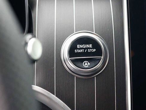 Used 2026 Mercedes-Benz GLC 300 4MATIC image 25