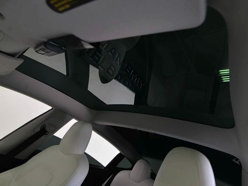 Used 2022 Tesla Model 3 Performance AWD/4WD image 7