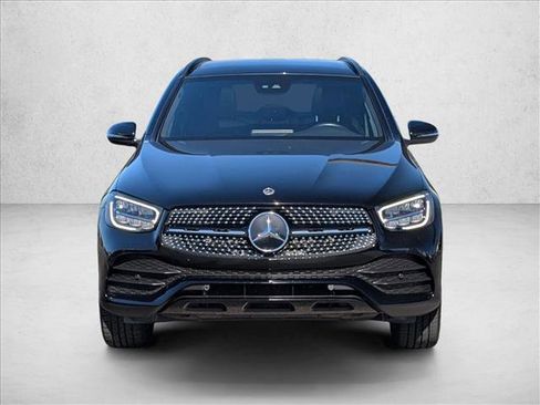 Used 2022 Mercedes-Benz GLC 300 image 2