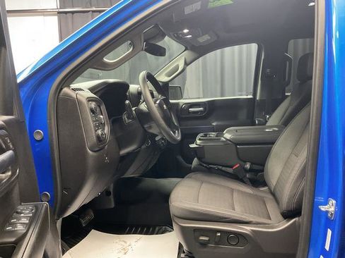 Used 2025 Chevrolet Silverado 1500 Custom image 6