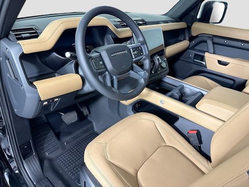 New 2026 Land Rover Defender 110 X-Dynamic SE AWD/4WD image 9