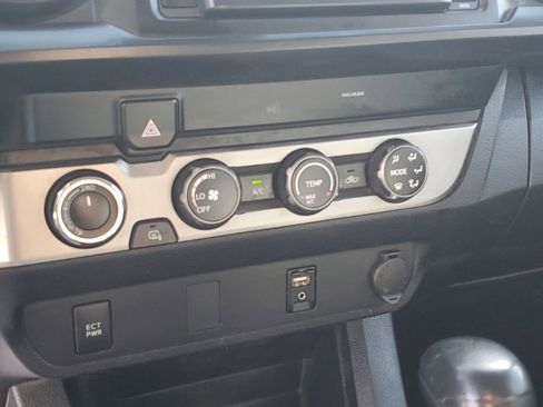 Used 2019 Toyota Tacoma SR image 20