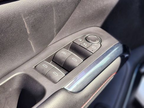 Used 2024 Chevrolet Traverse RS w/ LPO, Floor Liner Package AWD/4WD image 17
