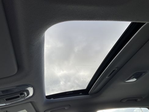 Used 2025 Hyundai Elantra SEL image 33