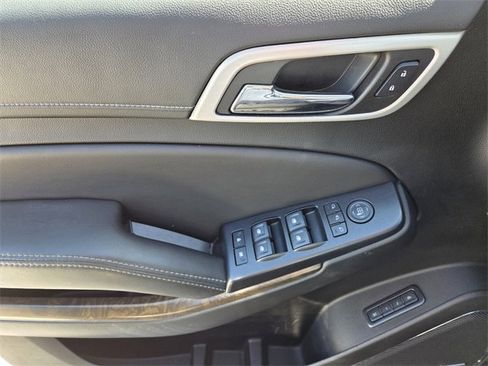 Used 2019 GMC Yukon XL Denali w/ Denali Ultimate Package image 28