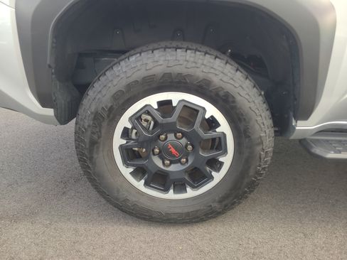 Certified 2025 Toyota 4Runner TRD Sport Premium AWD/4WD image 11