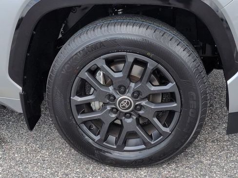 Certified 2024 Toyota Sequoia Platinum AWD/4WD image 11