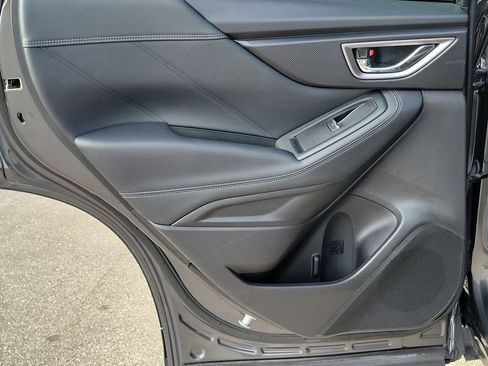 Used 2023 Subaru Forester Touring image 15