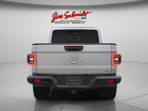Used 2020 Jeep Gladiator Overland AWD/4WD image 5