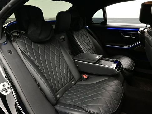 Used 2024 Mercedes-Benz S 580 4MATIC Sedan image 16