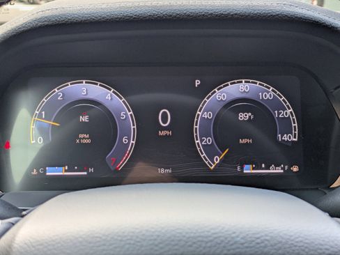 New 2025 Jeep Grand Cherokee L Limited w/ Luxury Tech Group II image 31