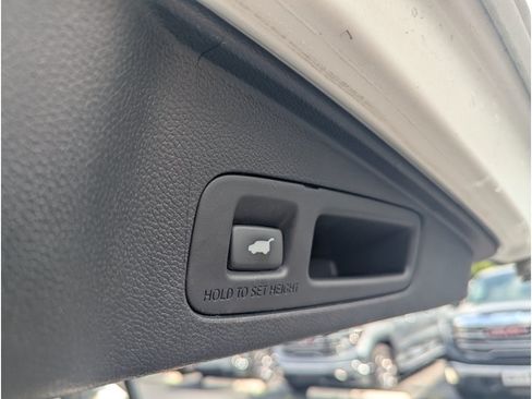 Used 2020 Honda CR-V EX-L image 11