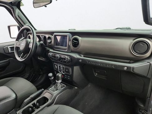 Used 2018 Jeep Wrangler Unlimited Sport S AWD/4WD image 23