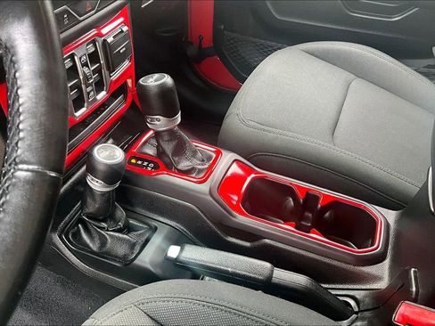 Used 2019 Jeep Wrangler Unlimited Sport S AWD/4WD image 20