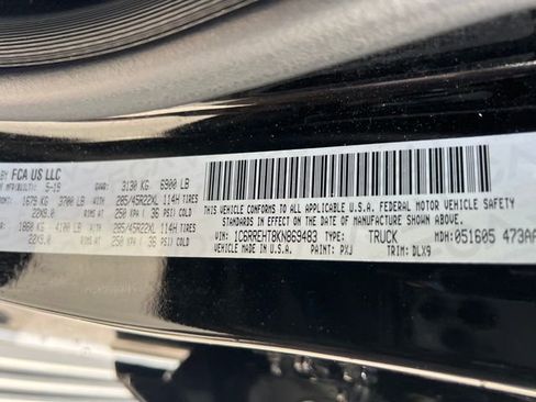 Used 2019 RAM 1500 Limited w/ Body Color Bumper Group image 31