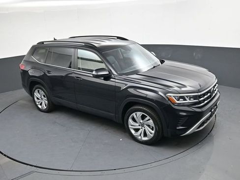 Used 2021 Volkswagen Atlas SE image 20