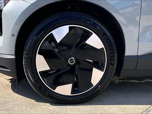 New 2026 Volvo EX30 Ultra w/ Protection Package Premier AWD/4WD image 42