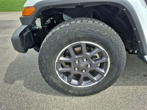 Used 2021 Jeep Gladiator Overland w/ Popular Equipment Package AWD/4WD image 31