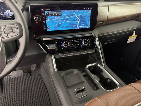 New 2026 GMC Sierra 2500 Denali Ultimate AWD/4WD image 30