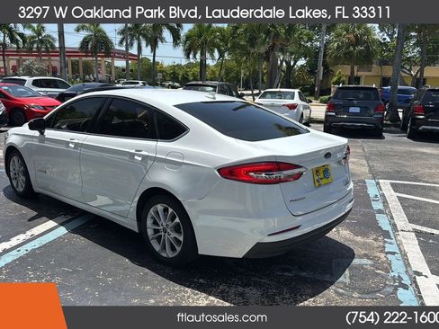 Used 2019 Ford Fusion SE FWD image 8