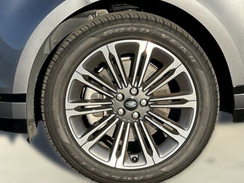 Used 2024 Land Rover Range Rover Evoque Dynamic SE image 12