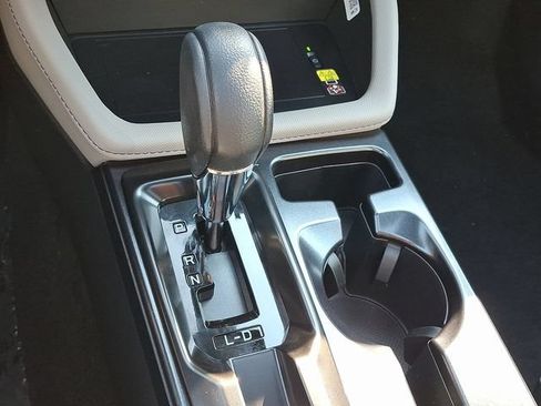 New 2026 Subaru Forester Premium AWD/4WD image 16