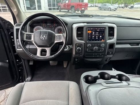 Used 2022 RAM 1500 Classic SLT w/ Electronics Convenience Group AWD/4WD image 6